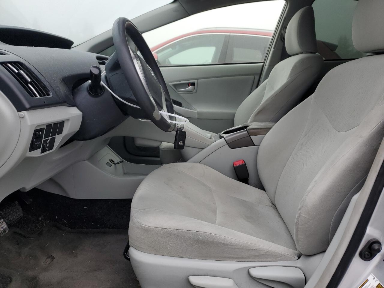 2012 Toyota Prius - Image 7