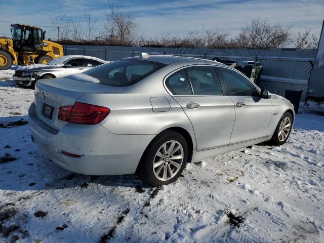 Sedans BMW 5 SERIES 2015 Srebrny