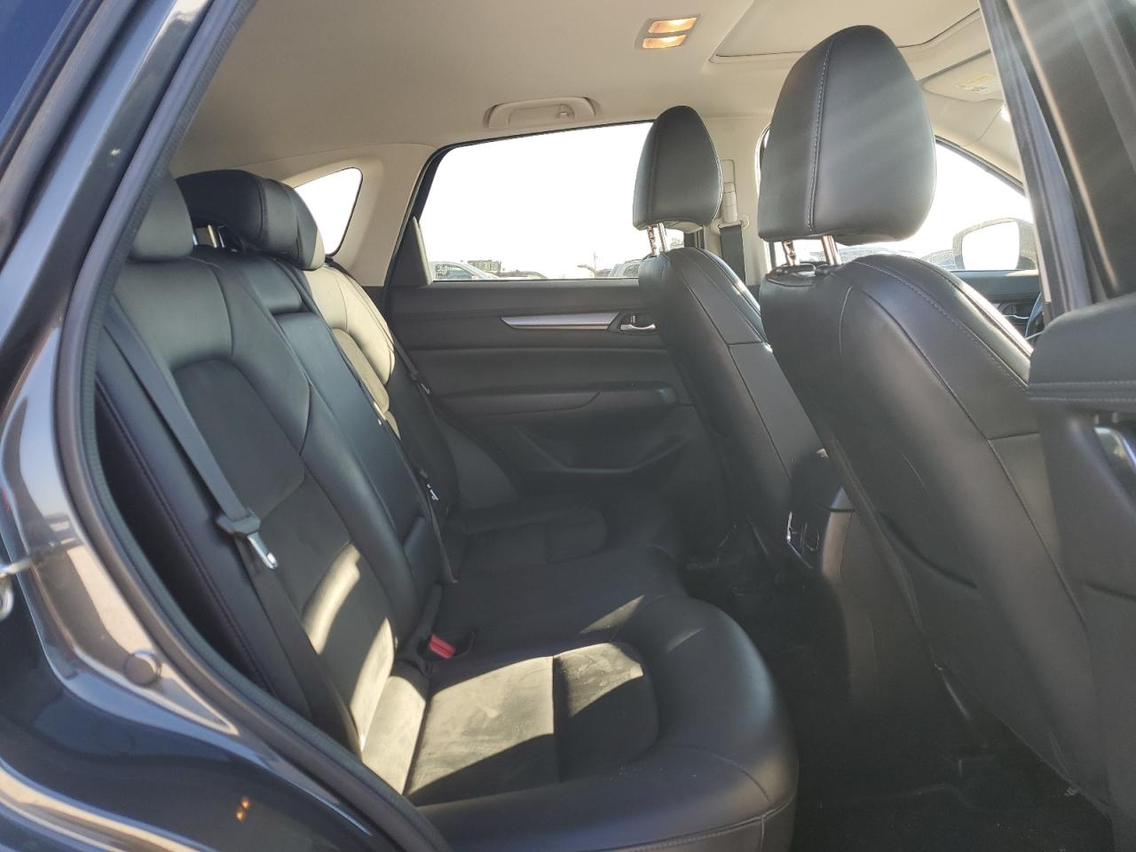 2018 Mazda CX-5 - Image 11