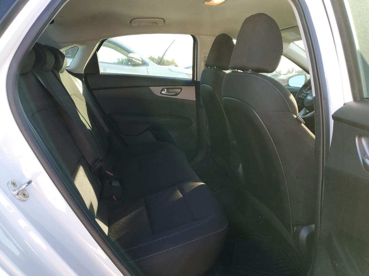 2021 Kia Forte - Image 10