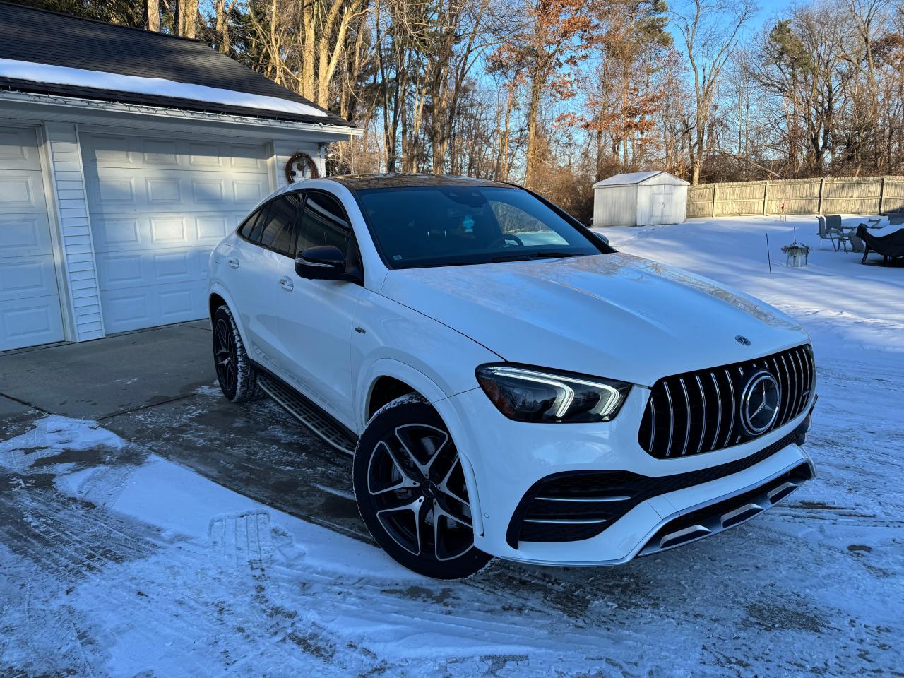 2021 Mercedes-Benz GLE - Image 1