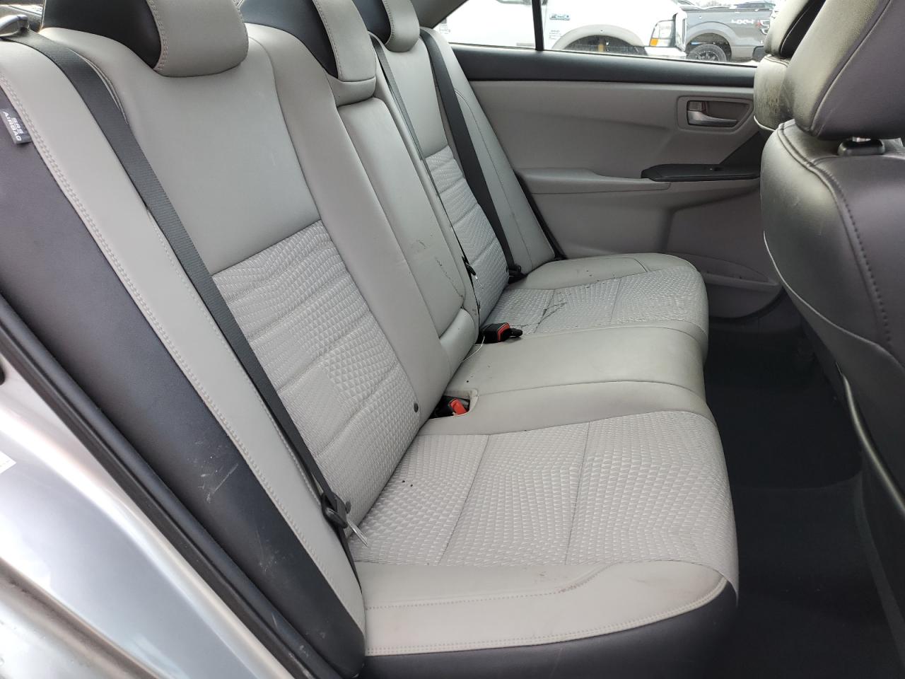 2015 Toyota Camry - Image 10