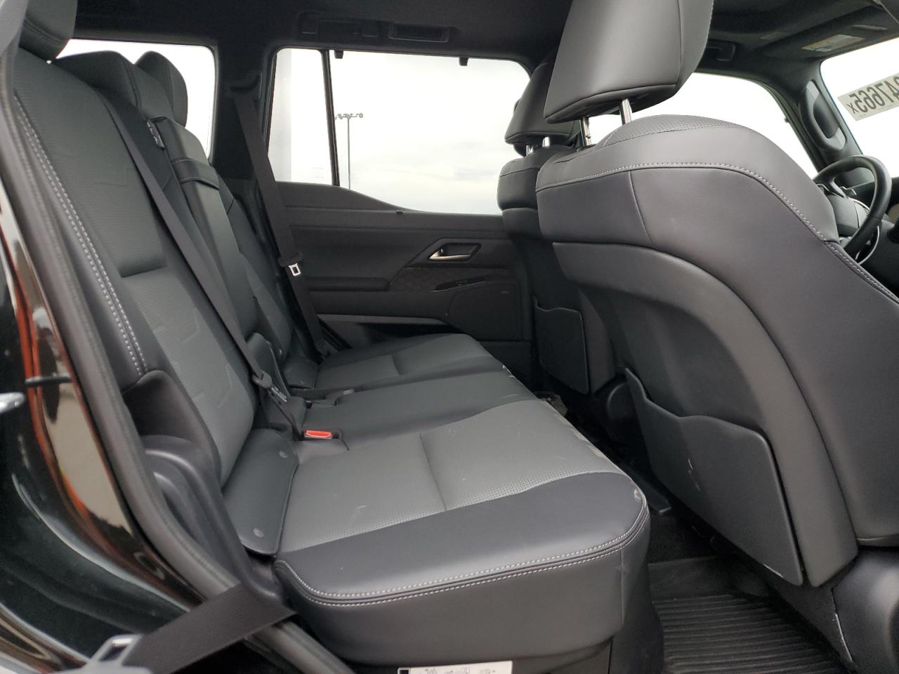 2024 Lexus GX - Image 10