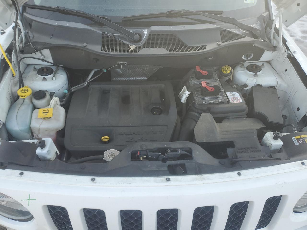 2016 Jeep Liberty (Patriot) - Image 12