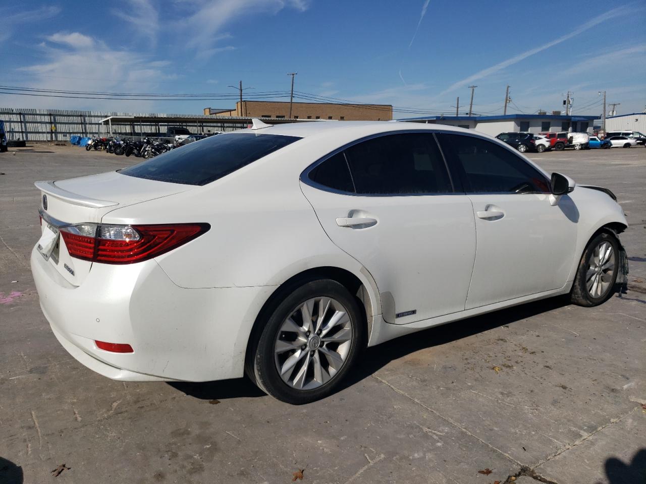 VIN JTHBW1GG5E2045039 2014 LEXUS ES300 no.3