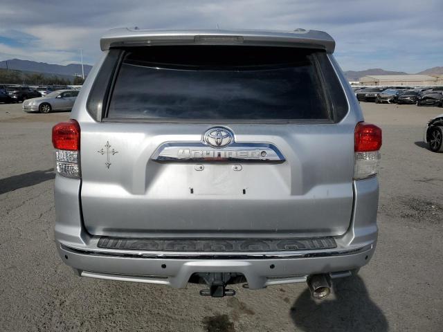 Паркетники TOYOTA 4RUNNER 2013 Серебристый