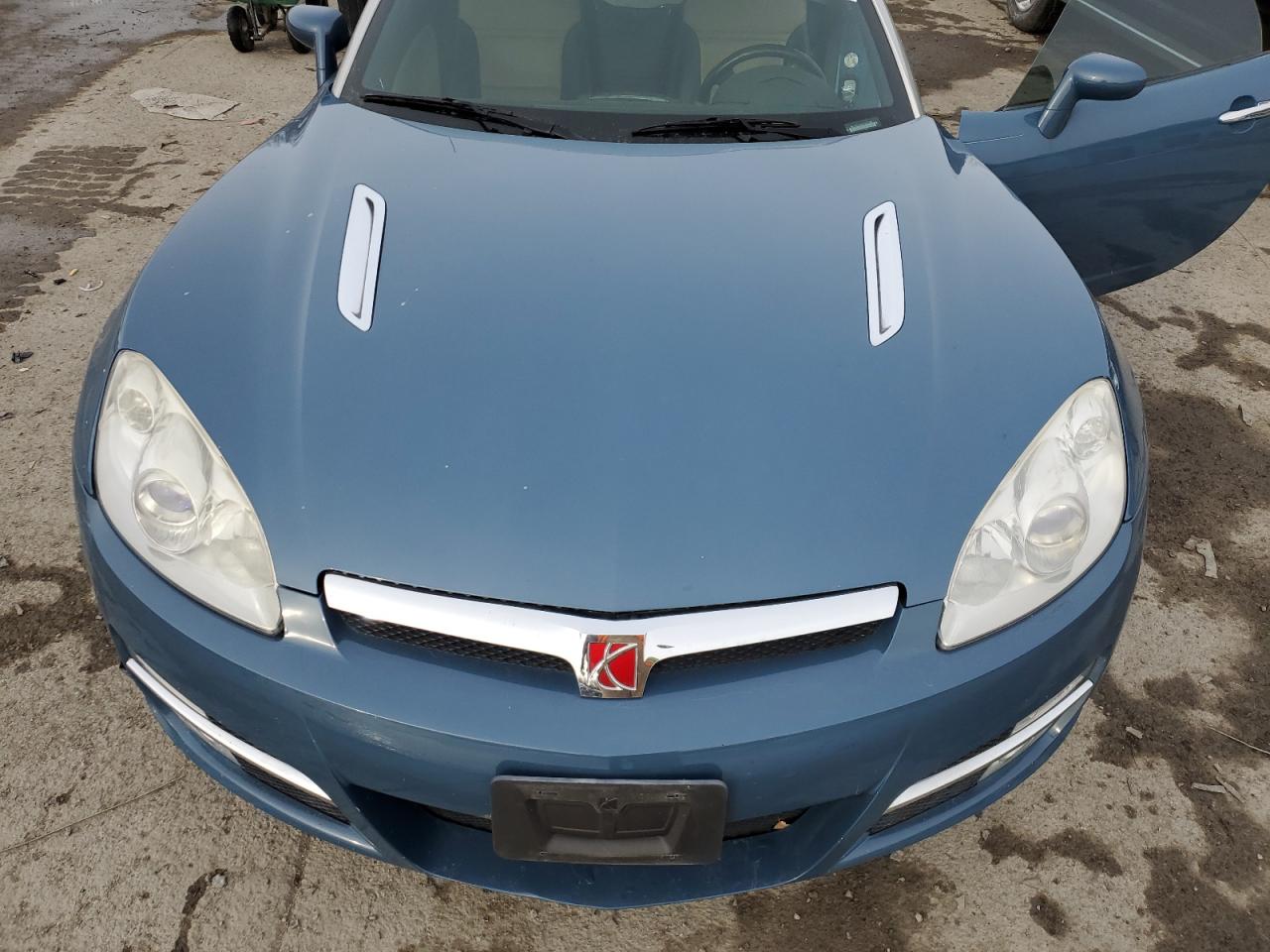 2007 Saturn Sky - Image 11