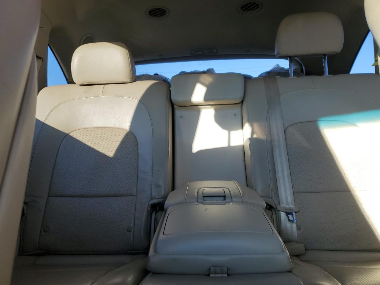 2012 Hyundai Veracruz - Image 10