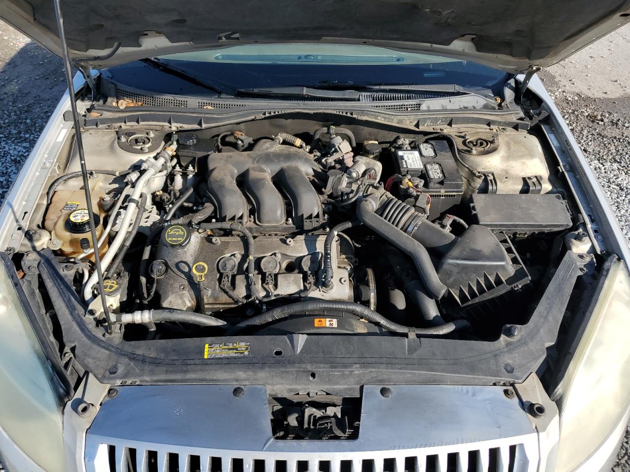 2009 Mercury Milan - Image 11