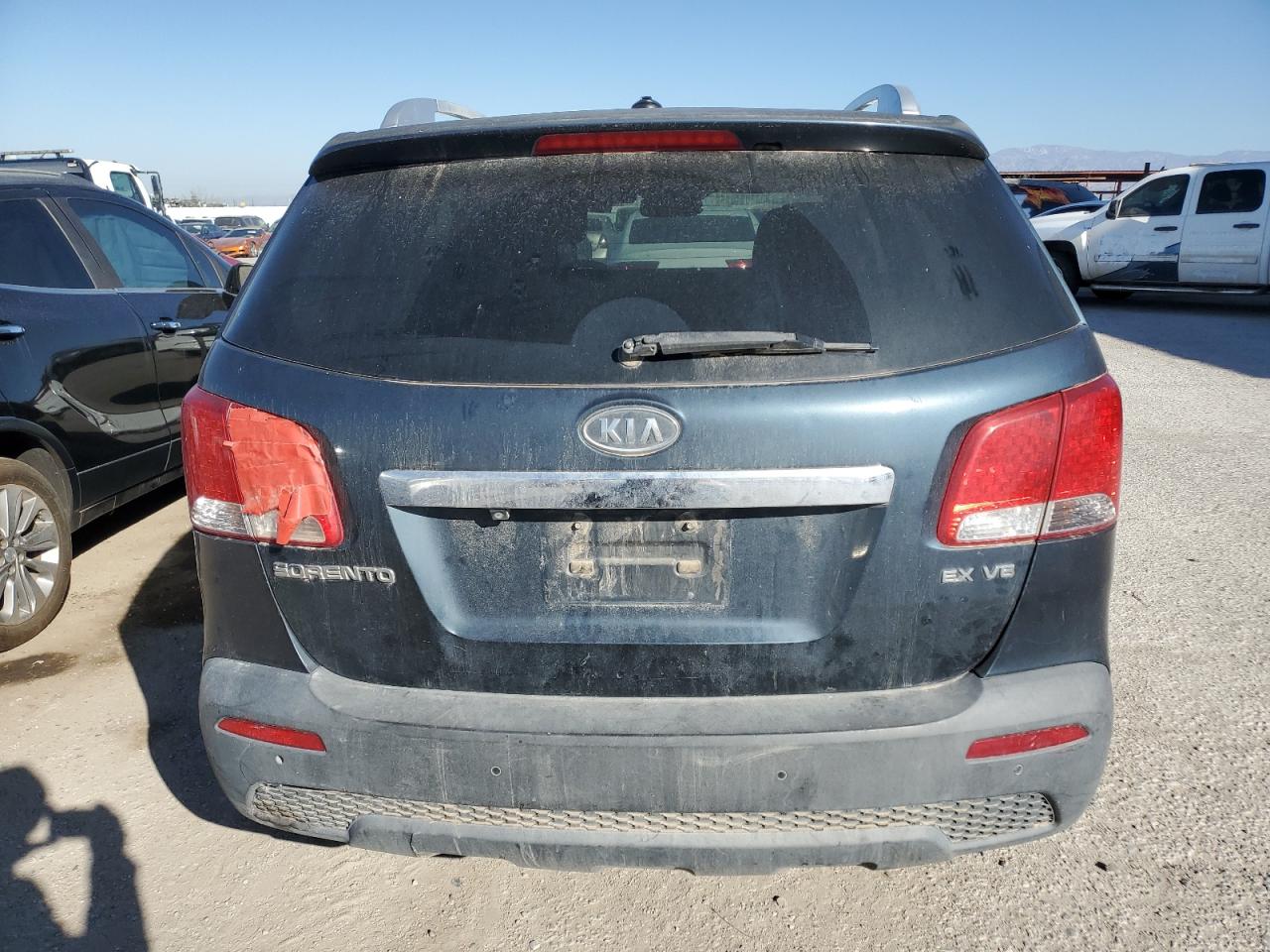 2011 Kia Sorento - Image 6