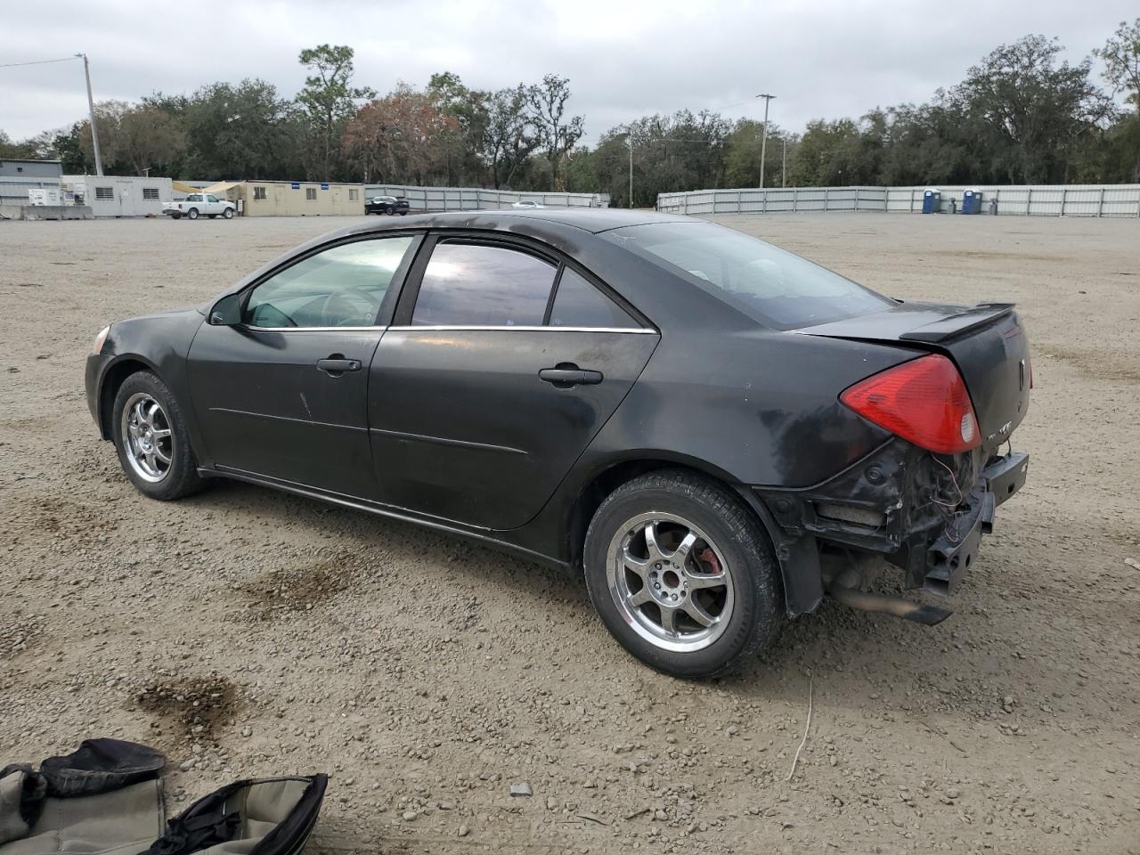 2007 Pontiac G6 - Image 2