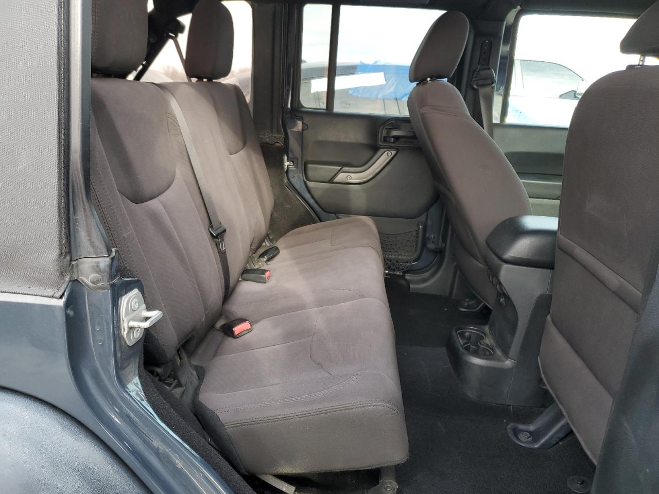 2018 Jeep Wrangler - Image 10