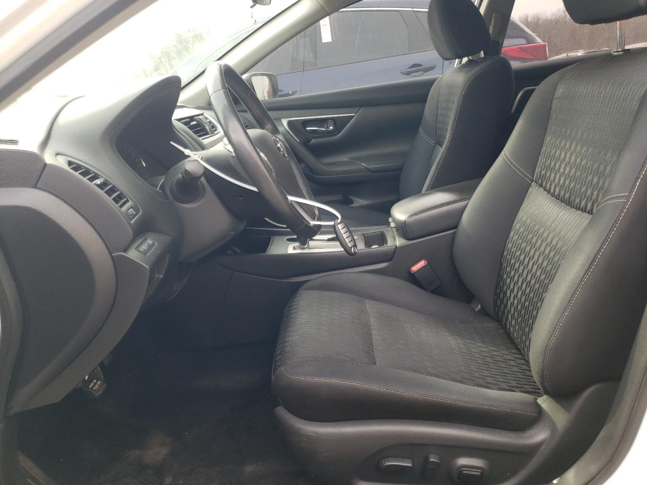 2017 Nissan Altima - Image 7
