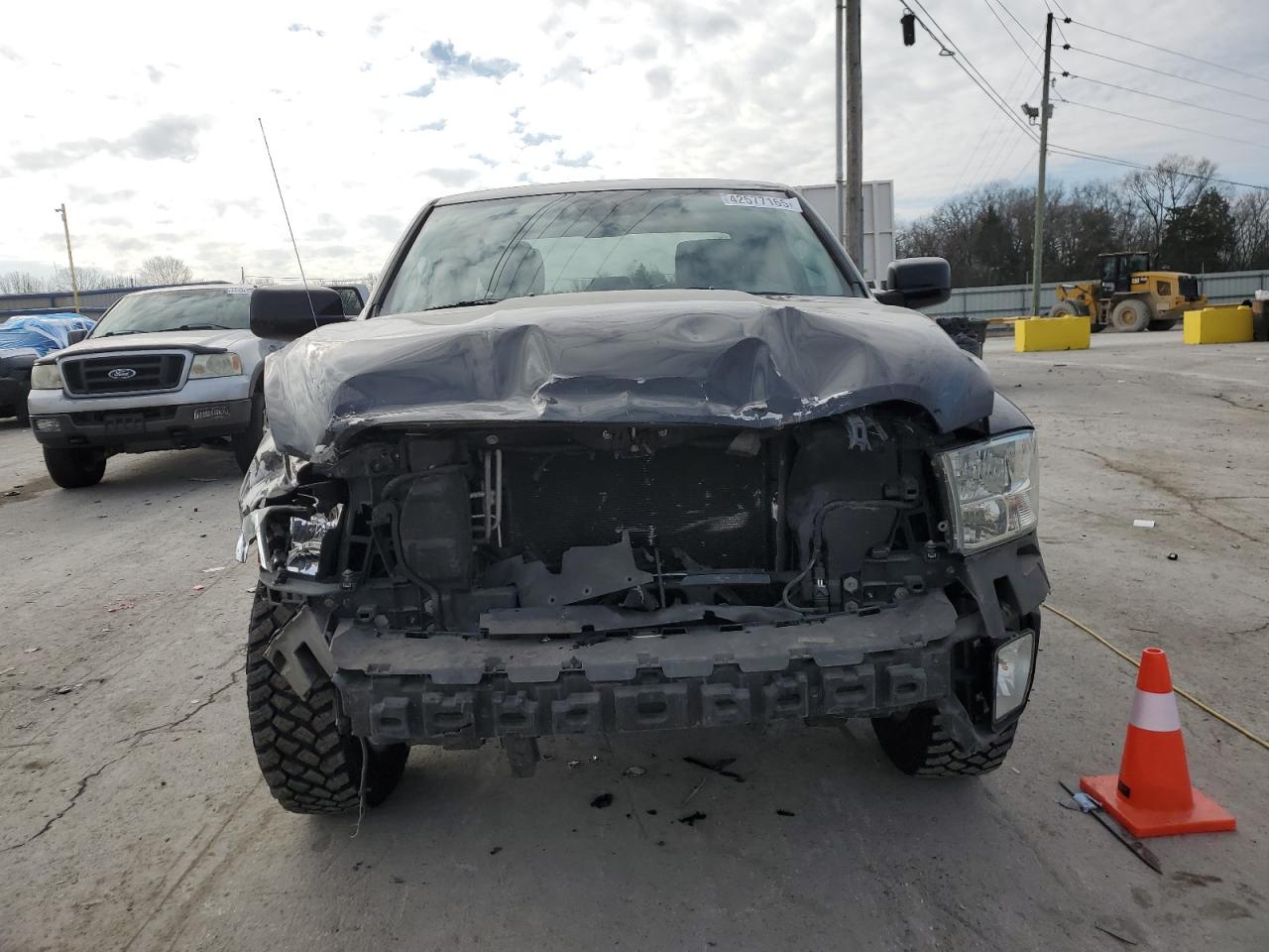 2015 RAM 1500 - Image 5