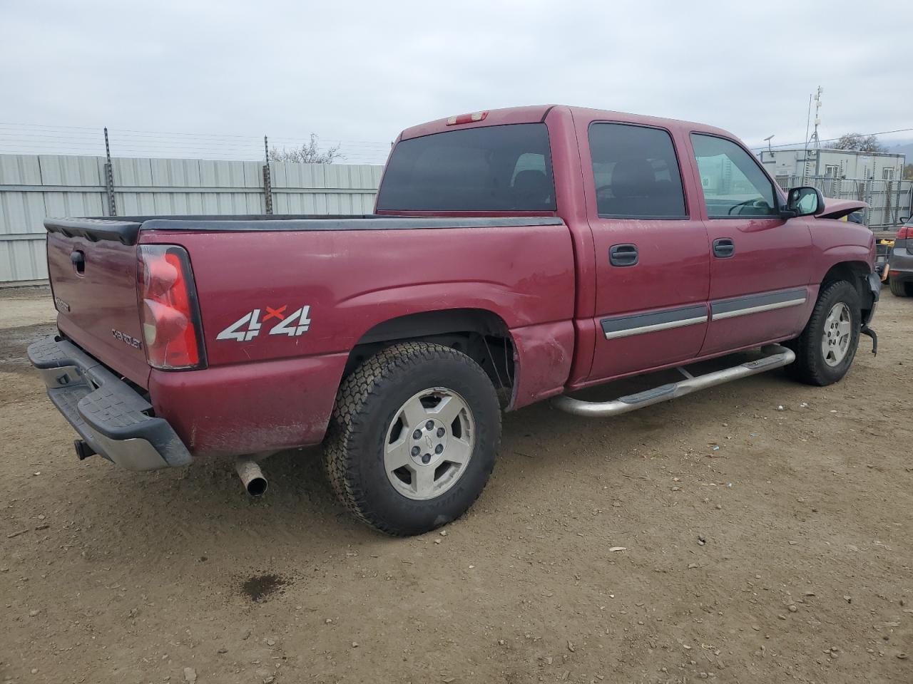 2005 Chevrolet Silverado - Image 3