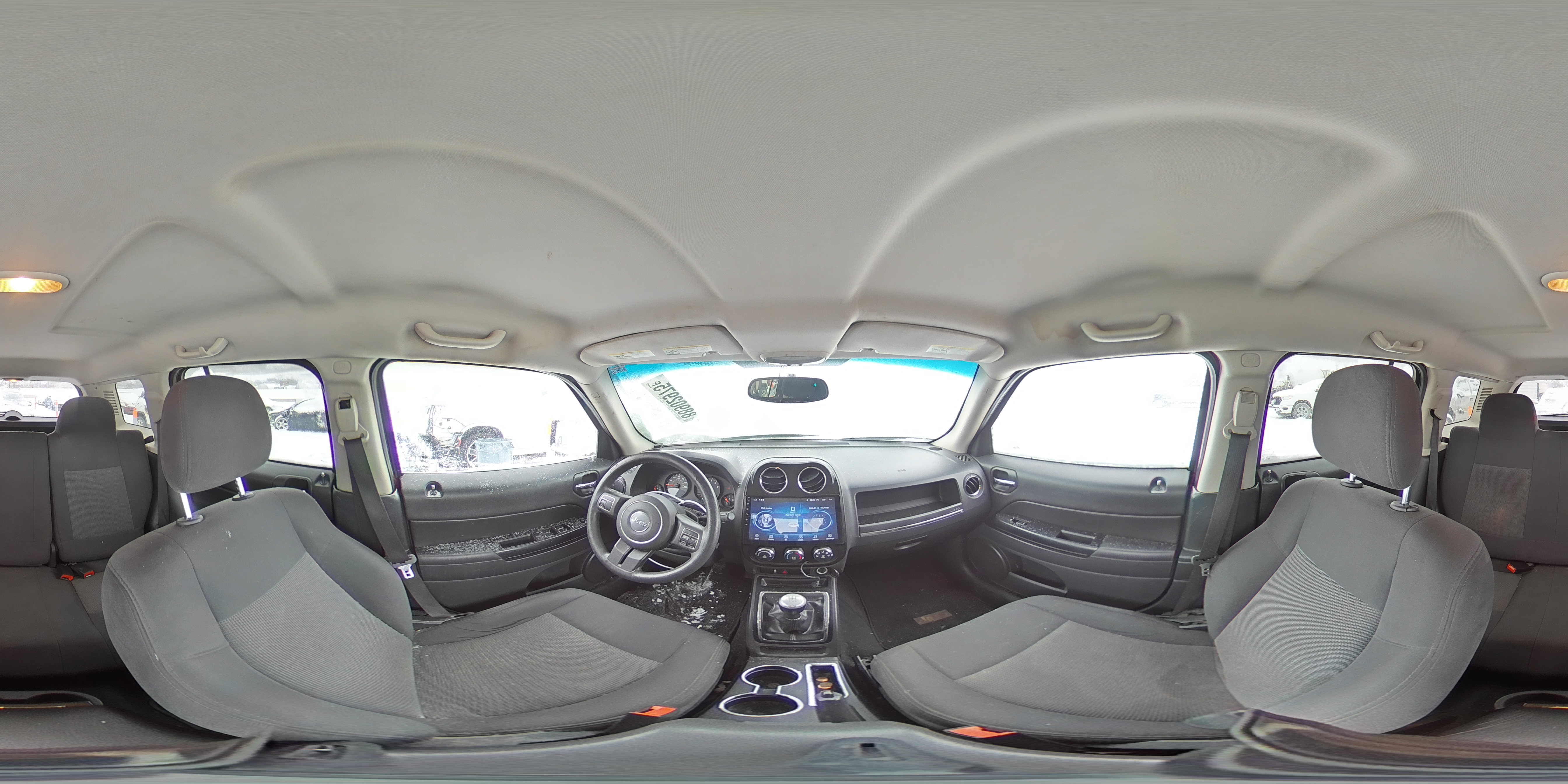 2012 Jeep Liberty (Patriot) - Image 13
