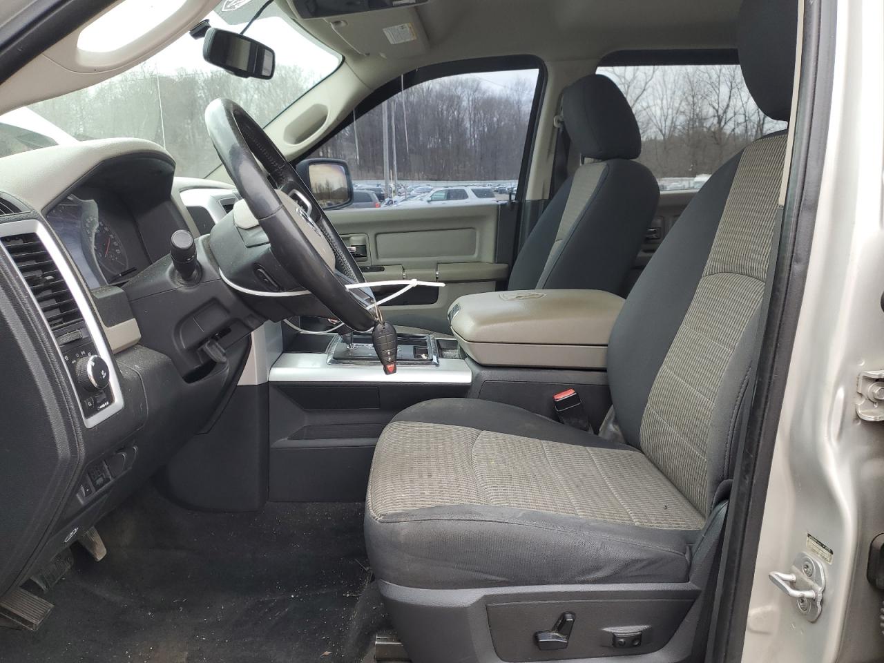 2010 Dodge RAM - Image 7