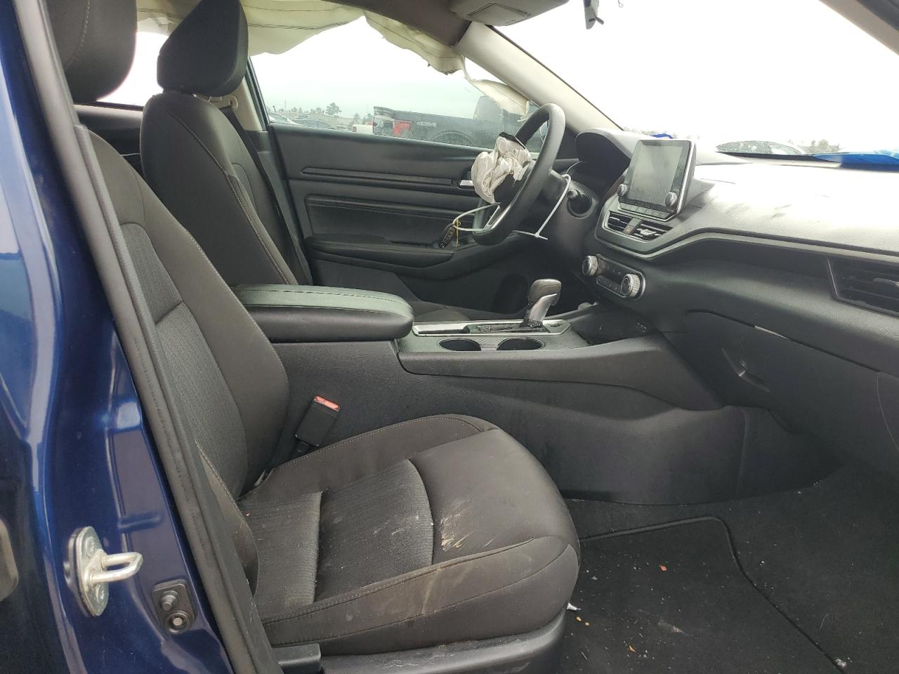 2020 Nissan Altima - Image 7
