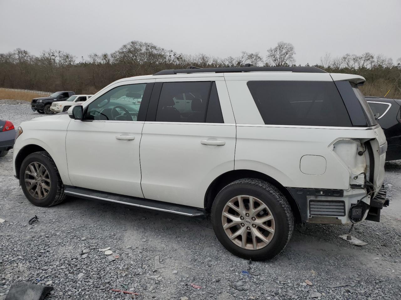 2021 Ford Expedition - Image 2