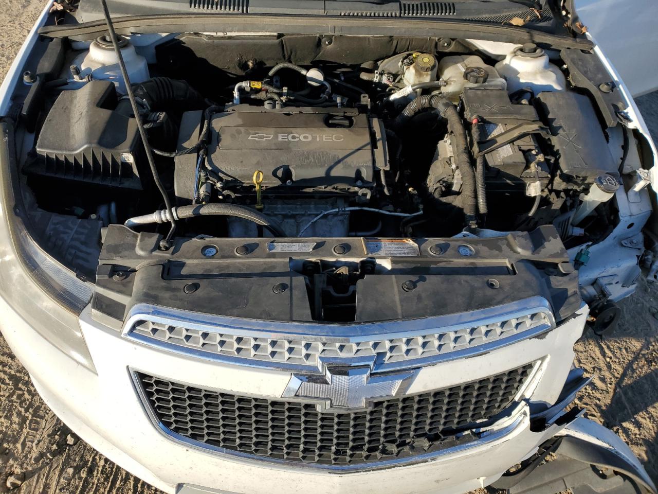 2013 Chevrolet Cruze - Image 11