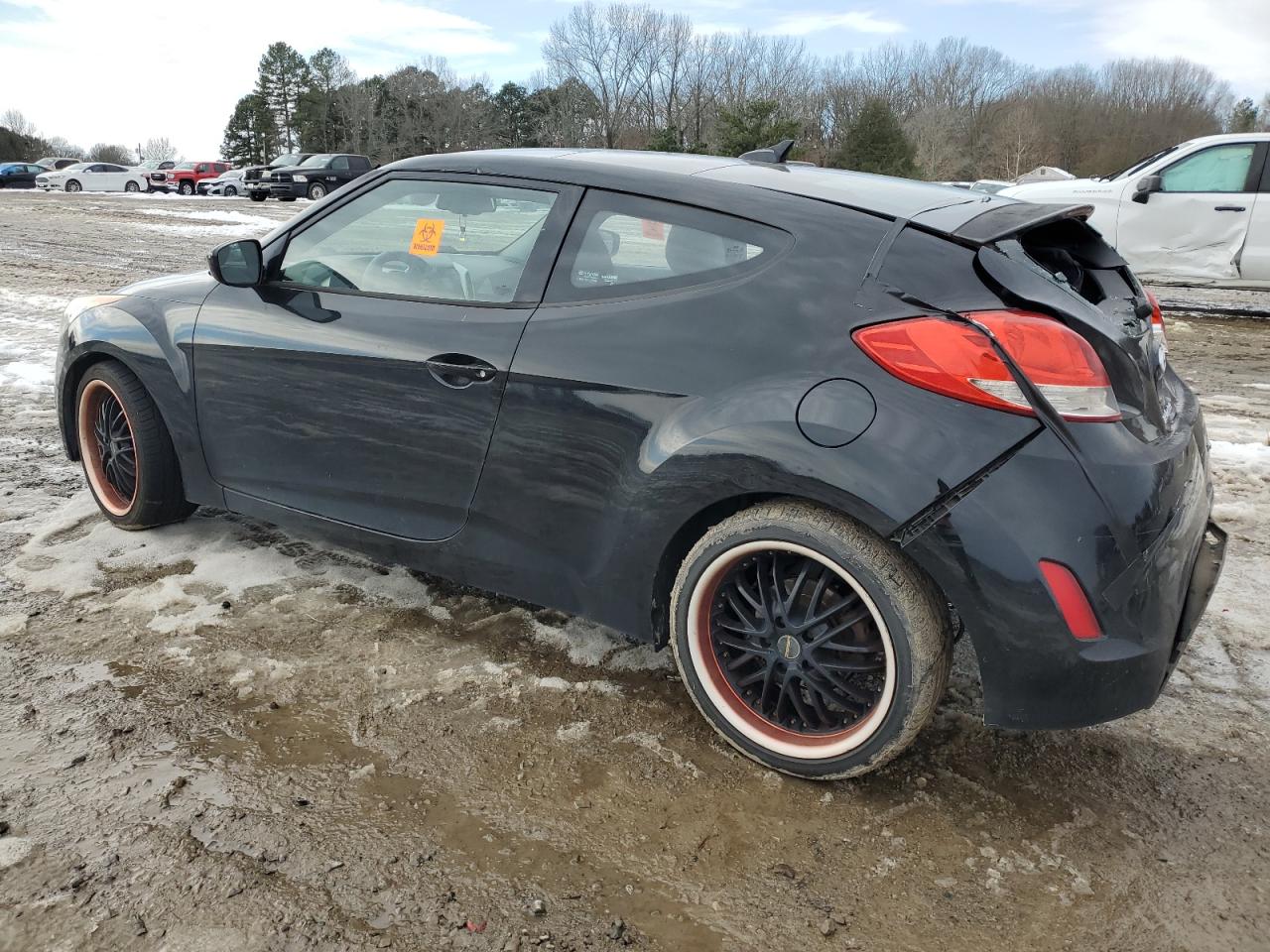 2013 Hyundai Veloster - Image 2