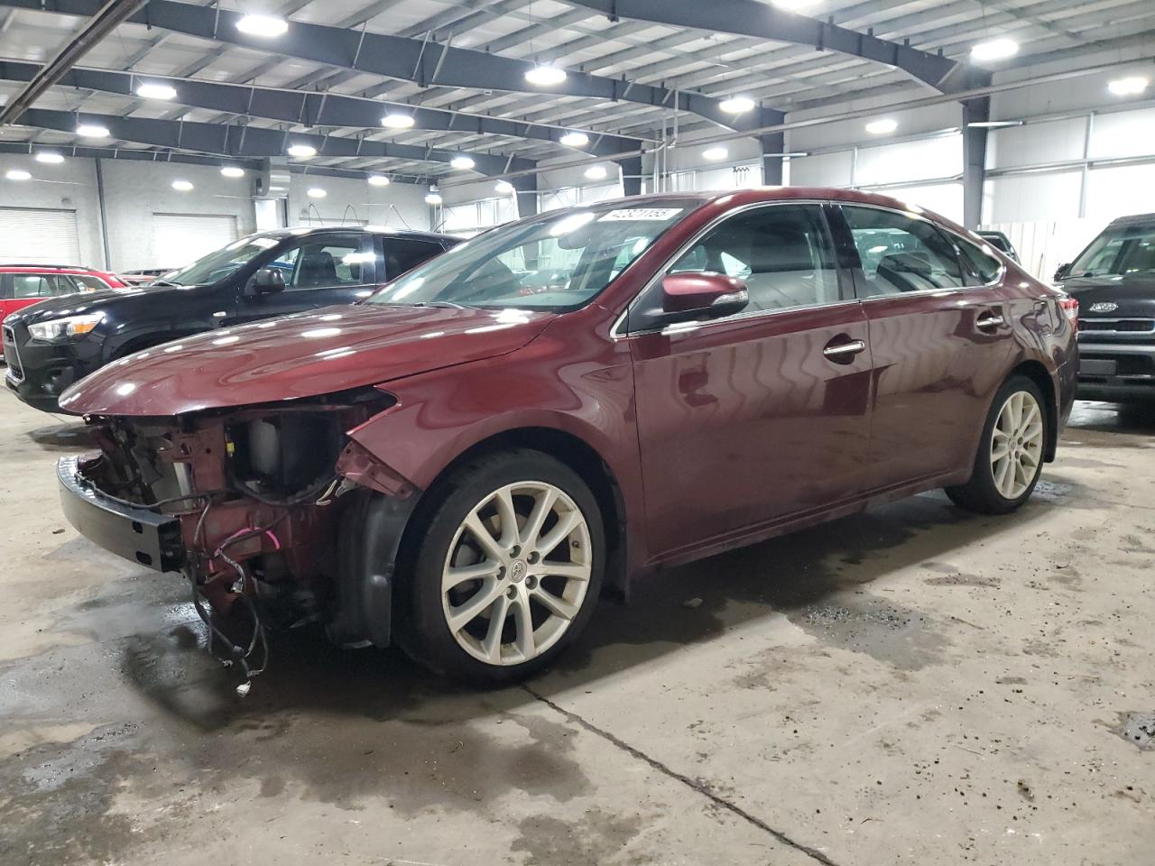 2013 Toyota Avalon - Image 1