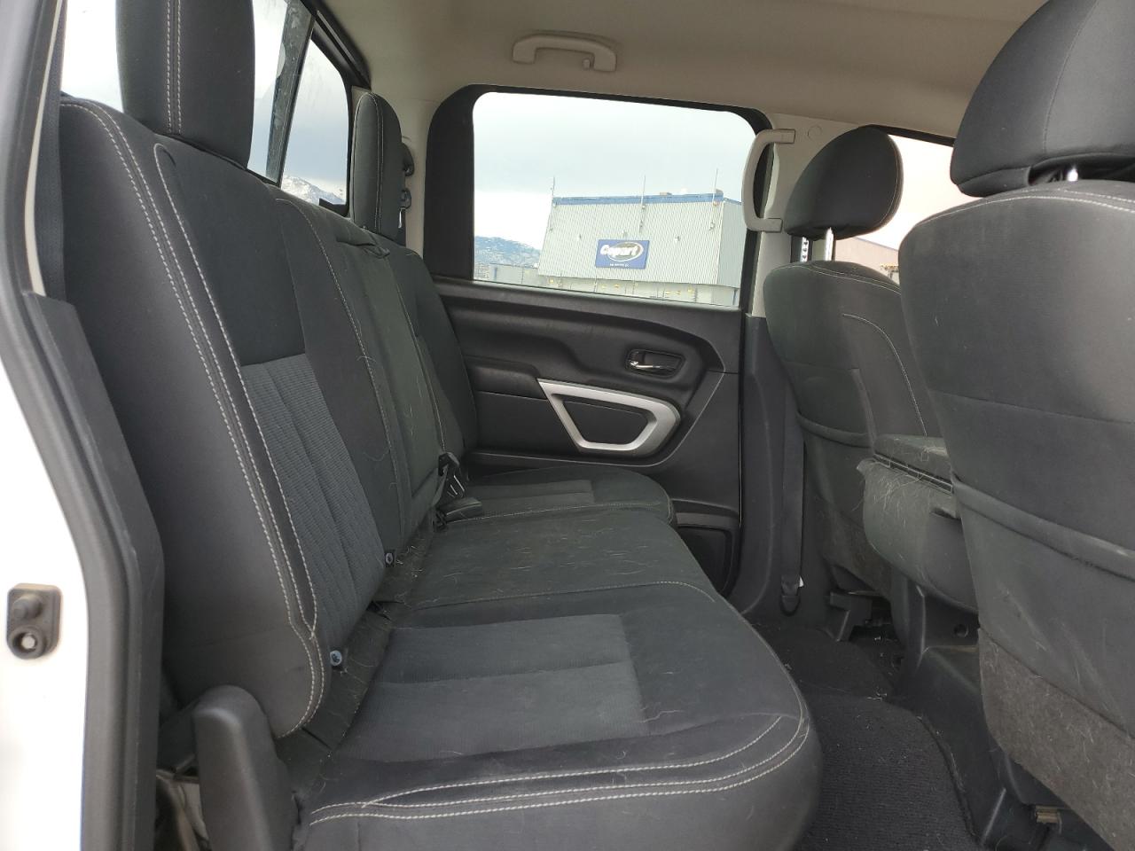 2018 Nissan Titan - Image 10