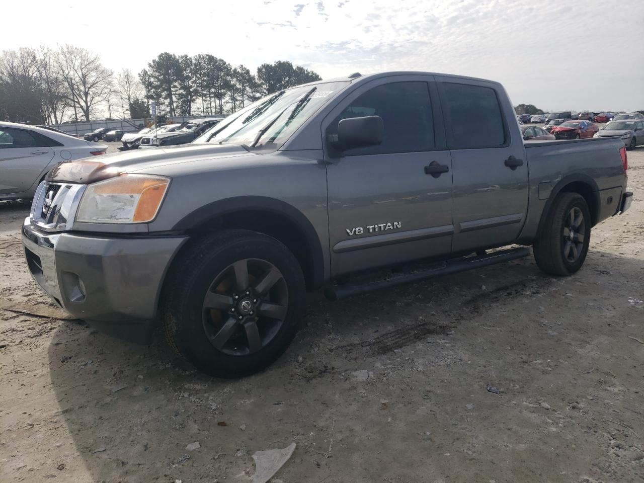2015 Nissan Titan - Image 1