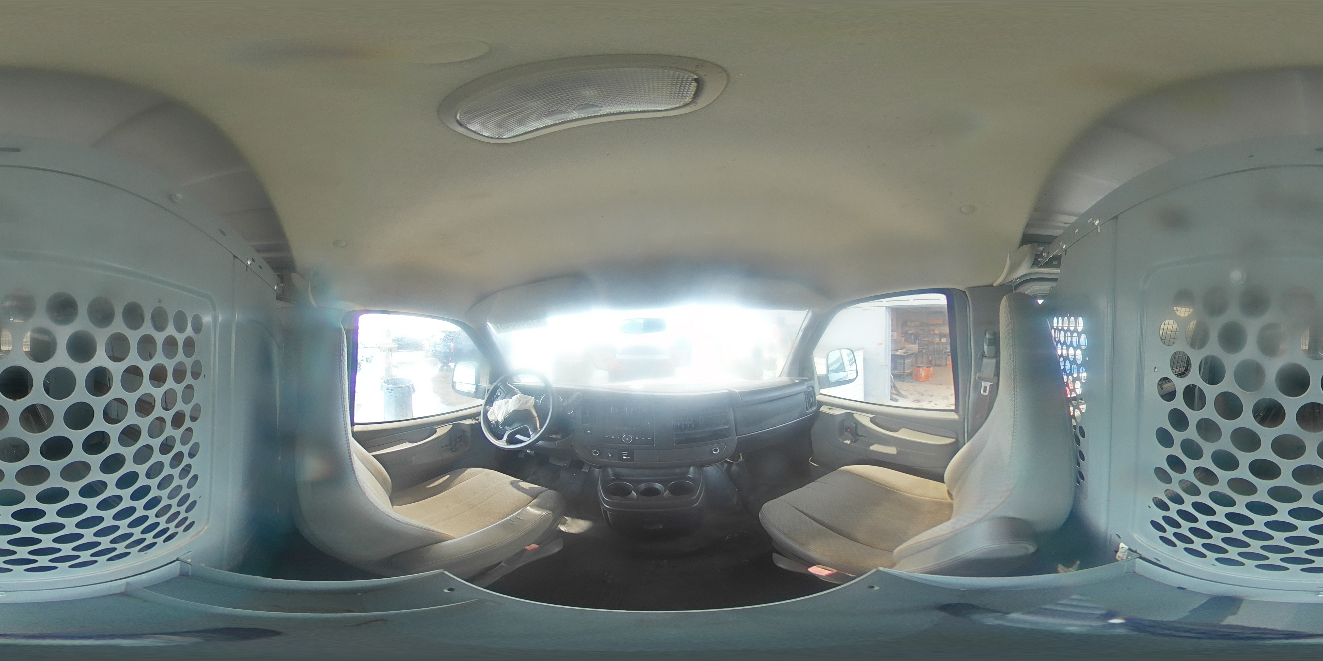 2014 GMC Savana - Image 15