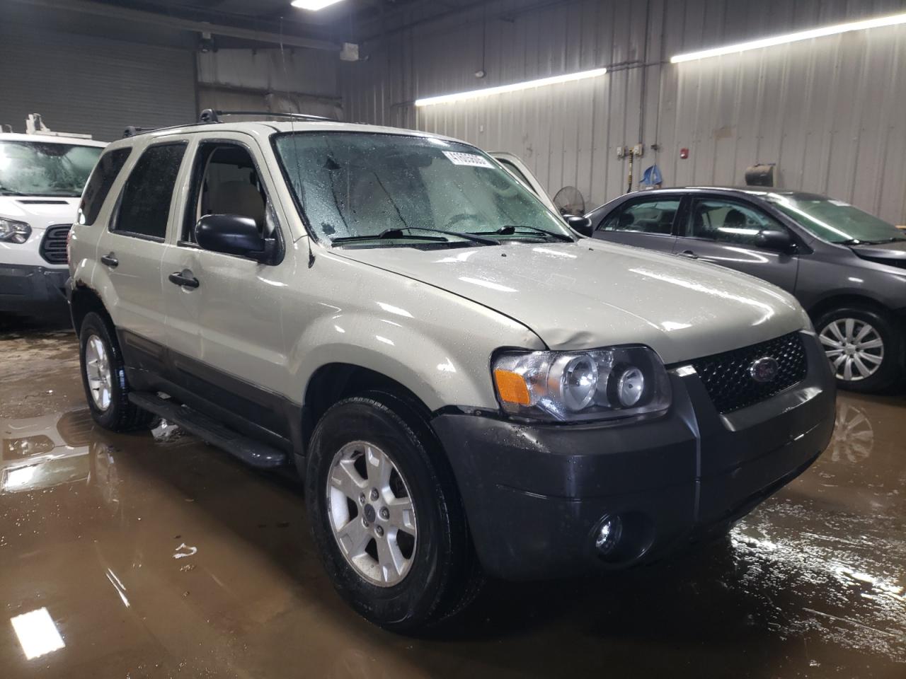 2006 Ford Escape - Image 4