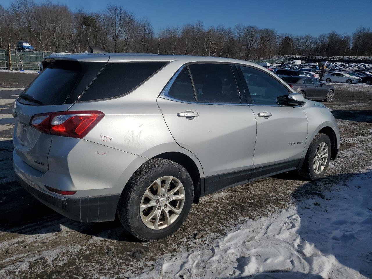 2018 Chevrolet Equinox - Image 3