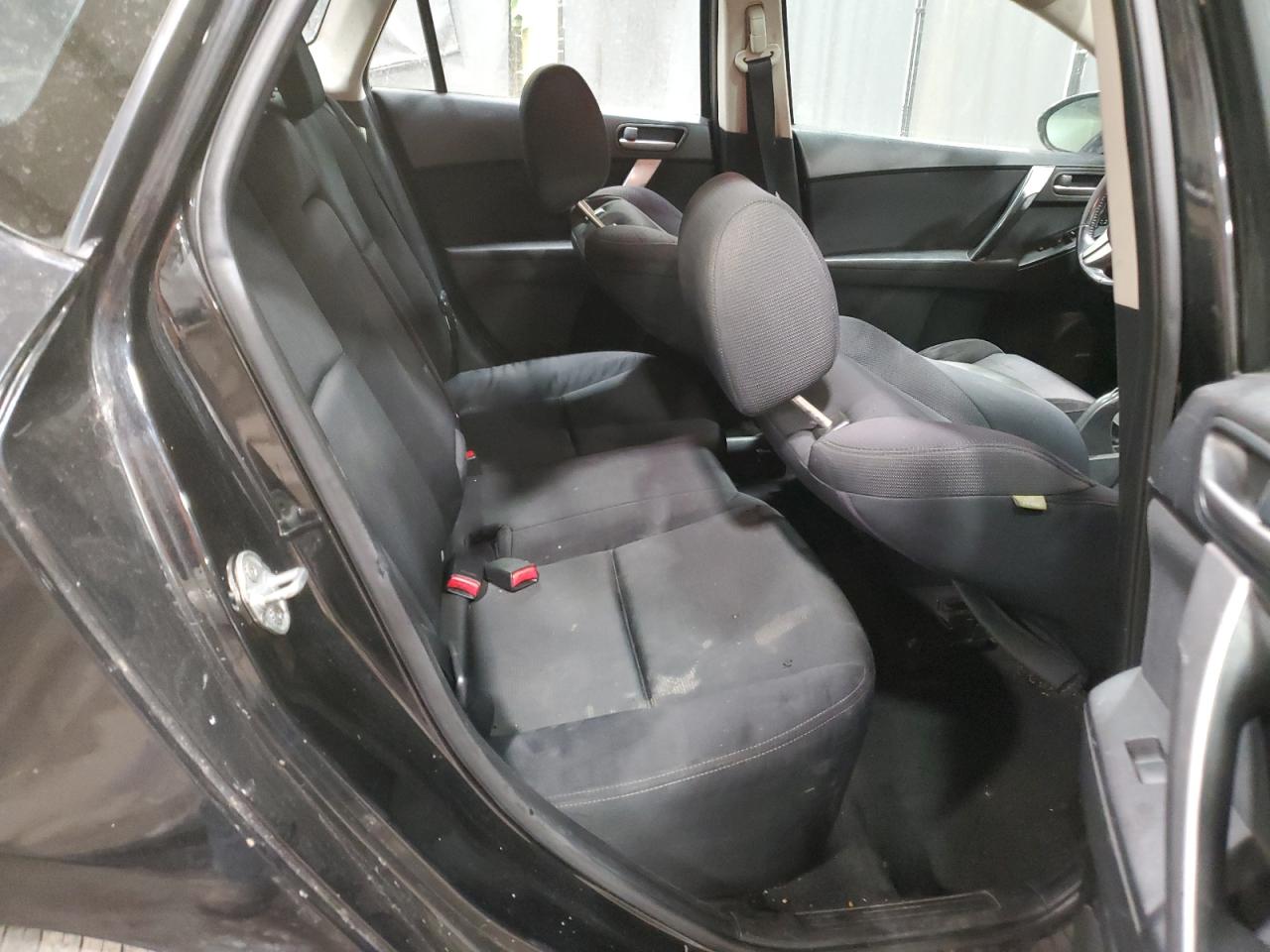 2010 Mazda 3 - Image 11
