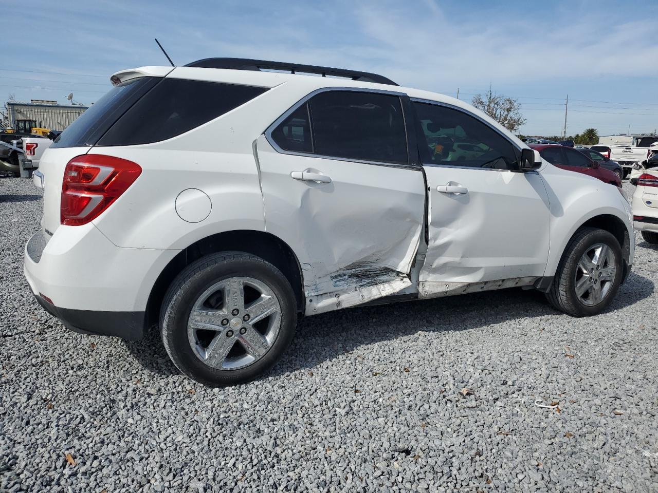 2016 Chevrolet Equinox - Image 3