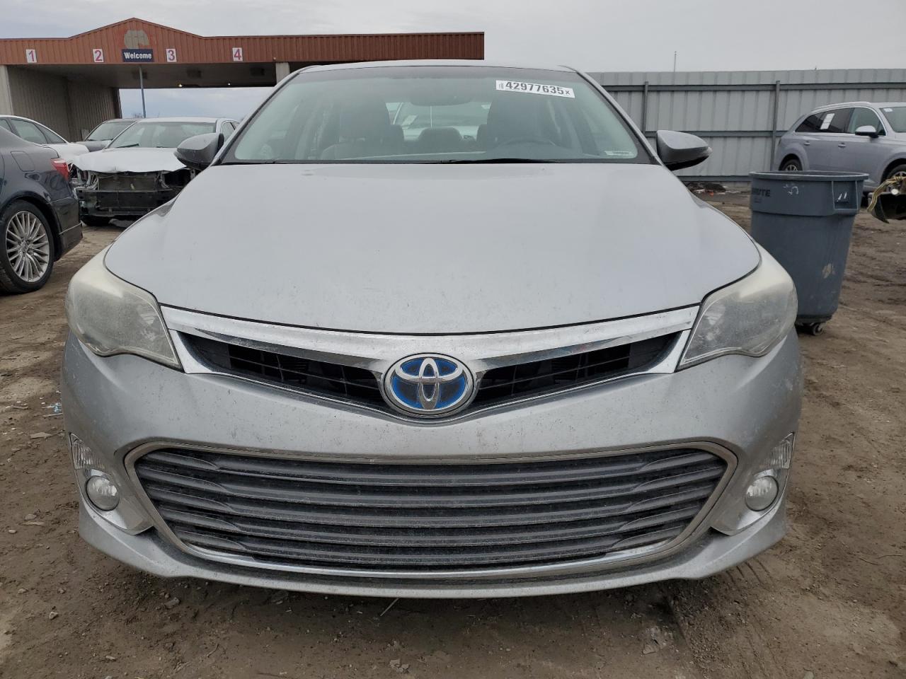 2015 Toyota Avalon - Image 5