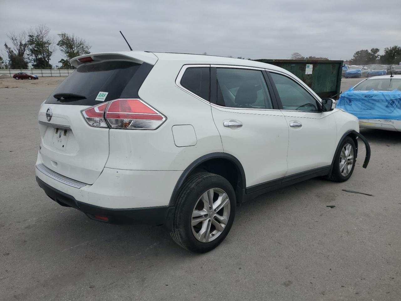 VIN KNMAT2MT2FP573137 2015 NISSAN ROGUE no.3