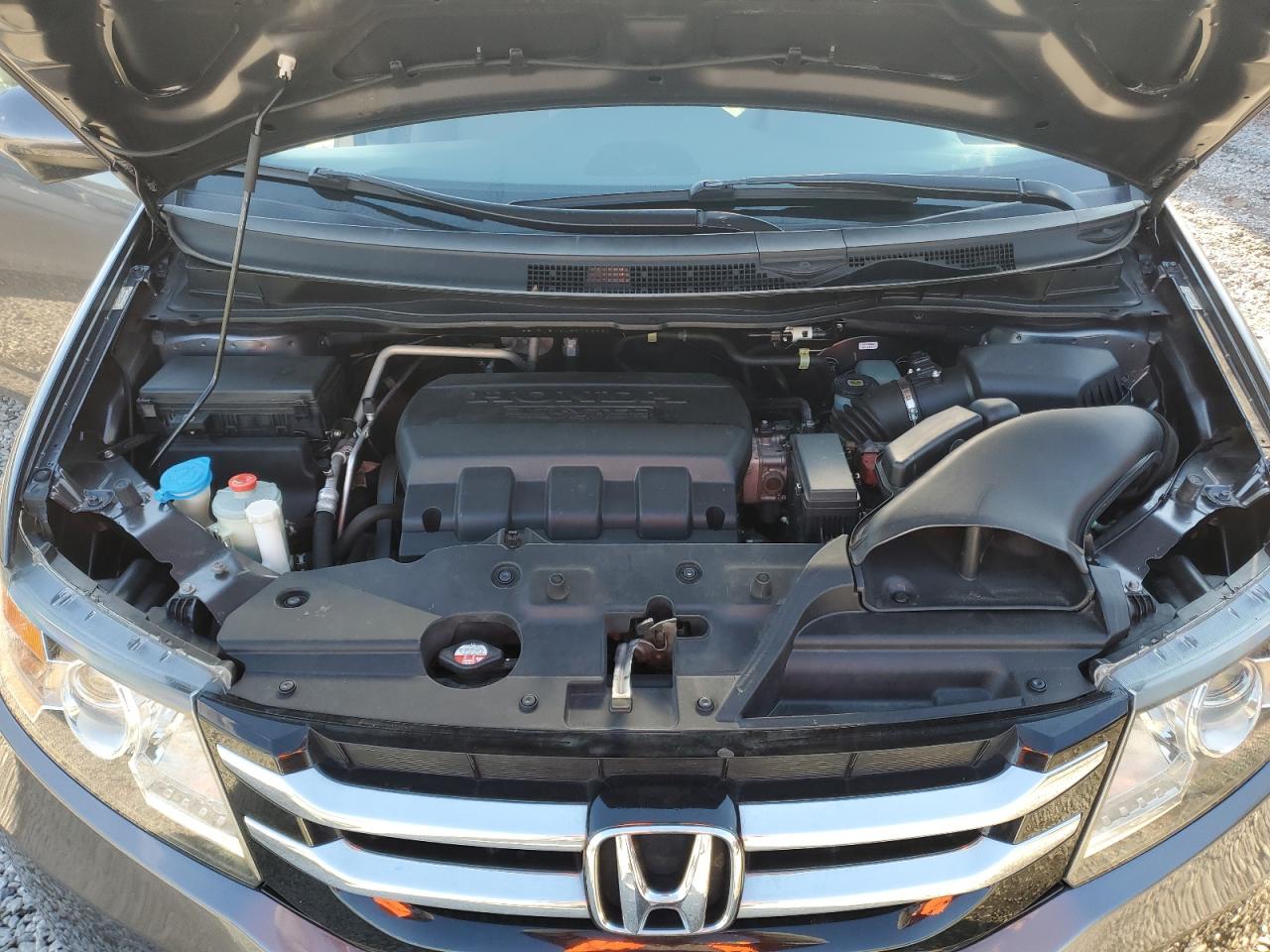 2016 Honda Odyssey - Image 12