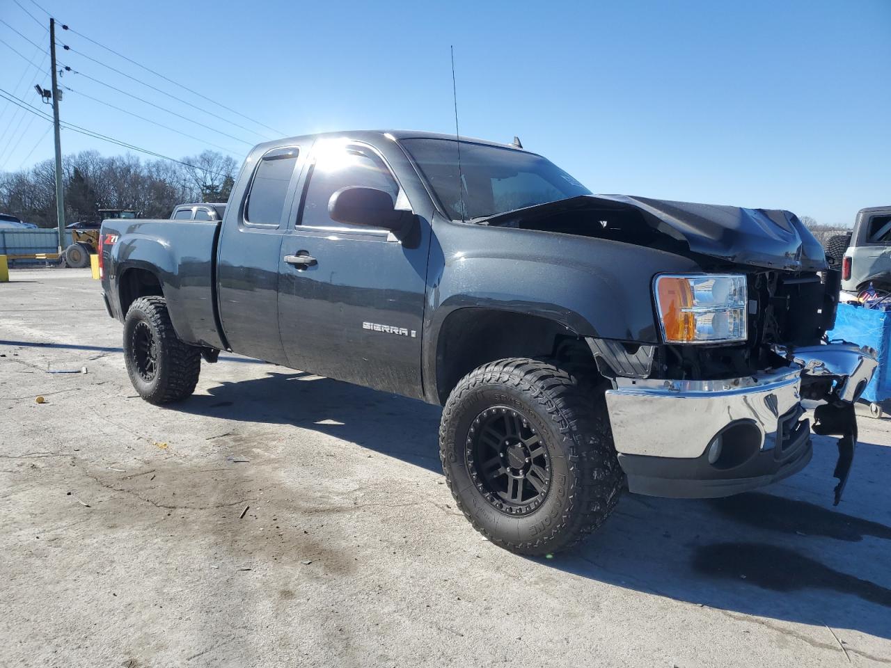 2009 GMC Sierra - Image 4
