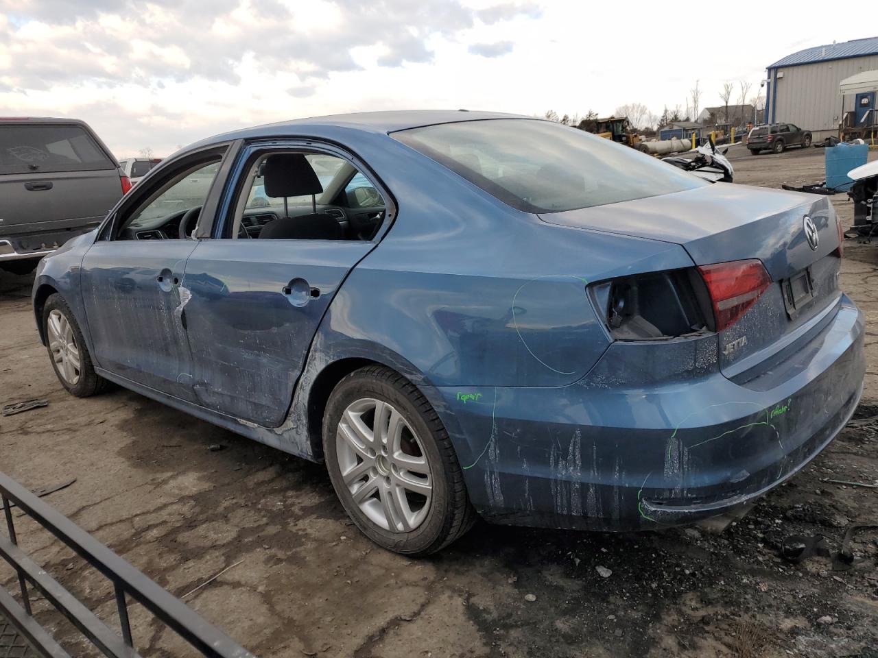 2017 Volkswagen Jetta - Image 2