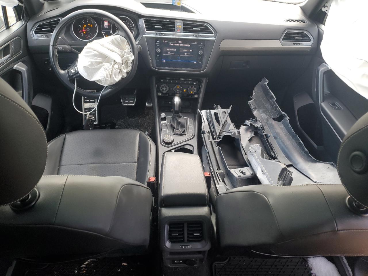 2021 Volkswagen Tiguan - Image 8