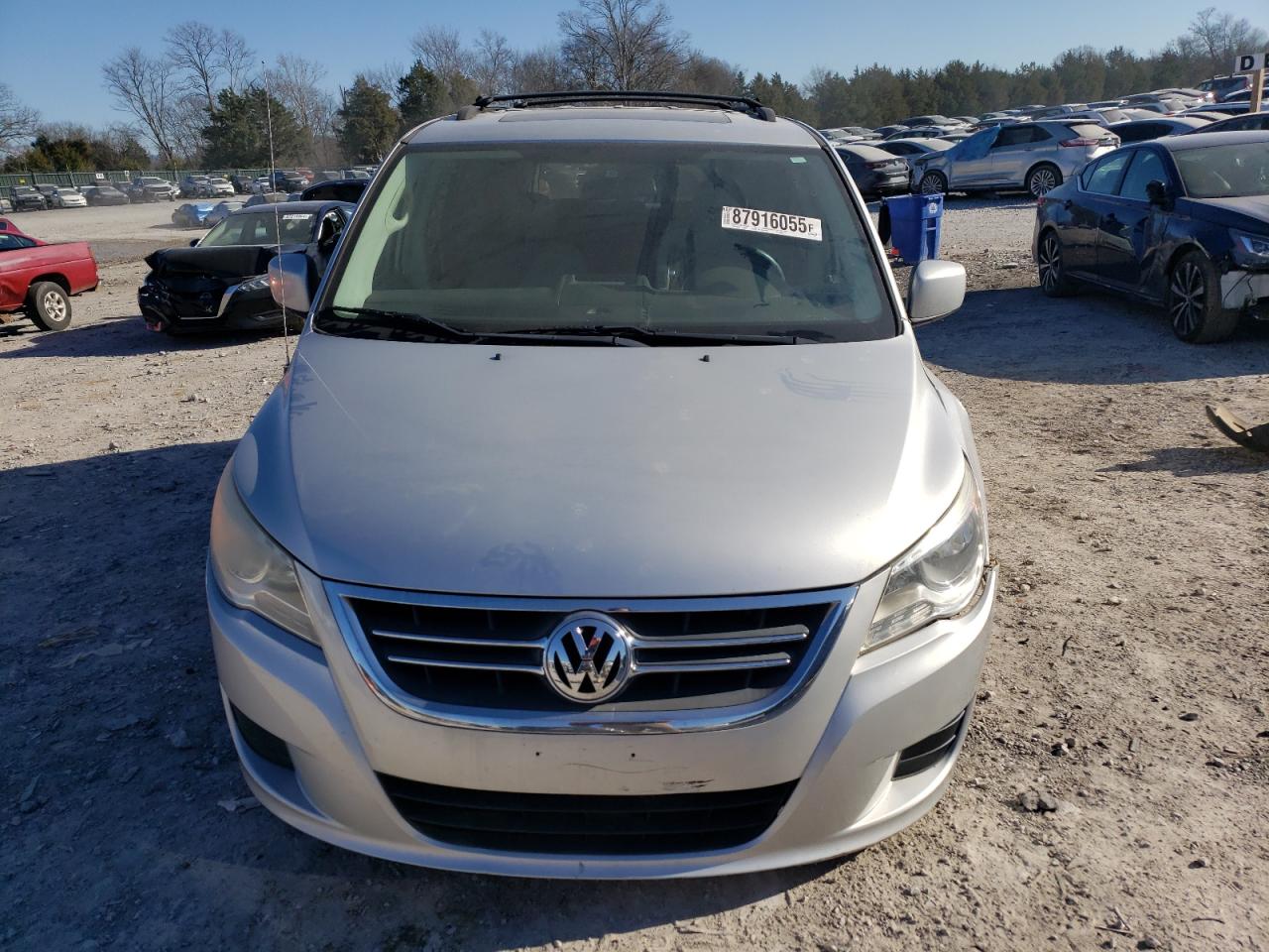 2009 Volkswagen Routan - Image 5