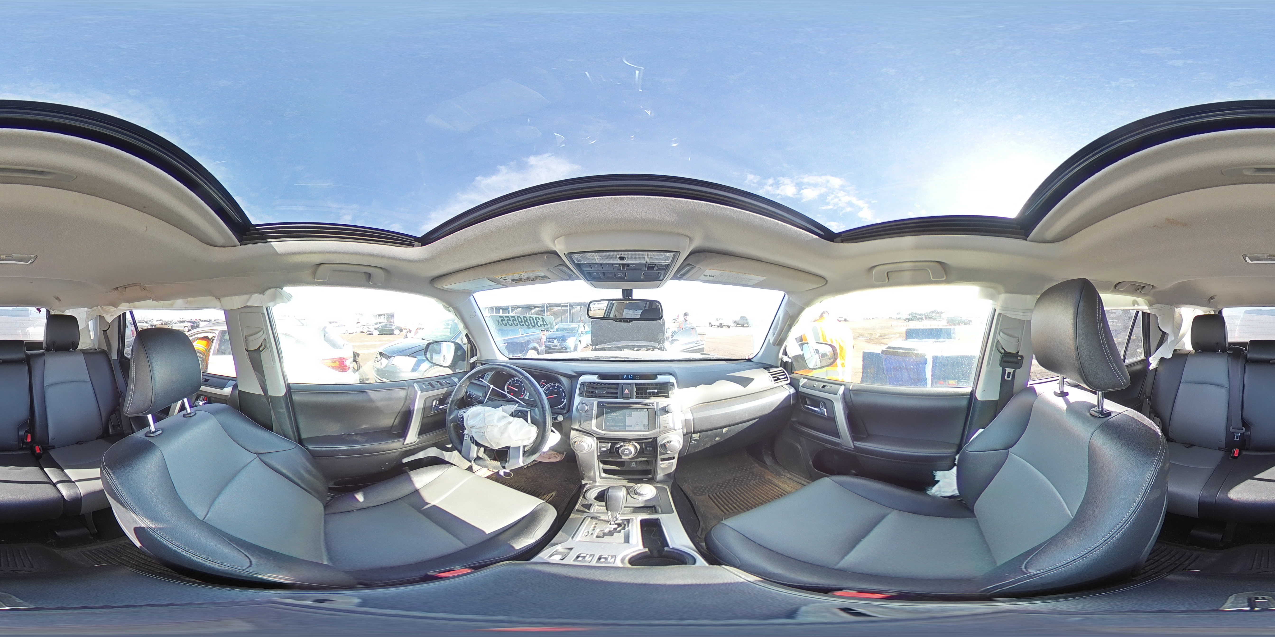 2017 Toyota 4Runner - Image 14