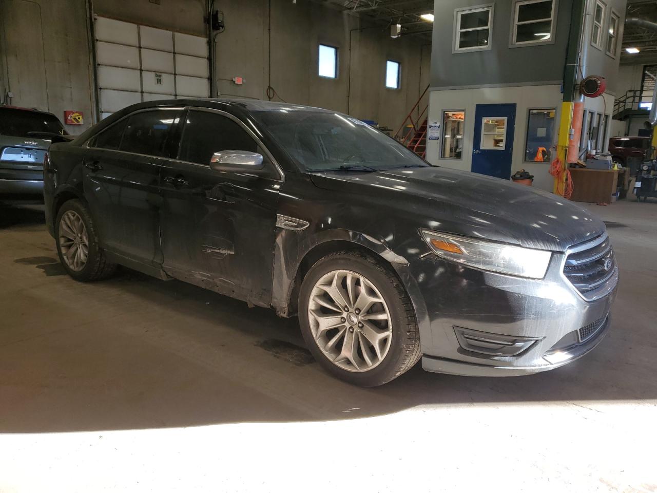2013 Ford Taurus - Image 4