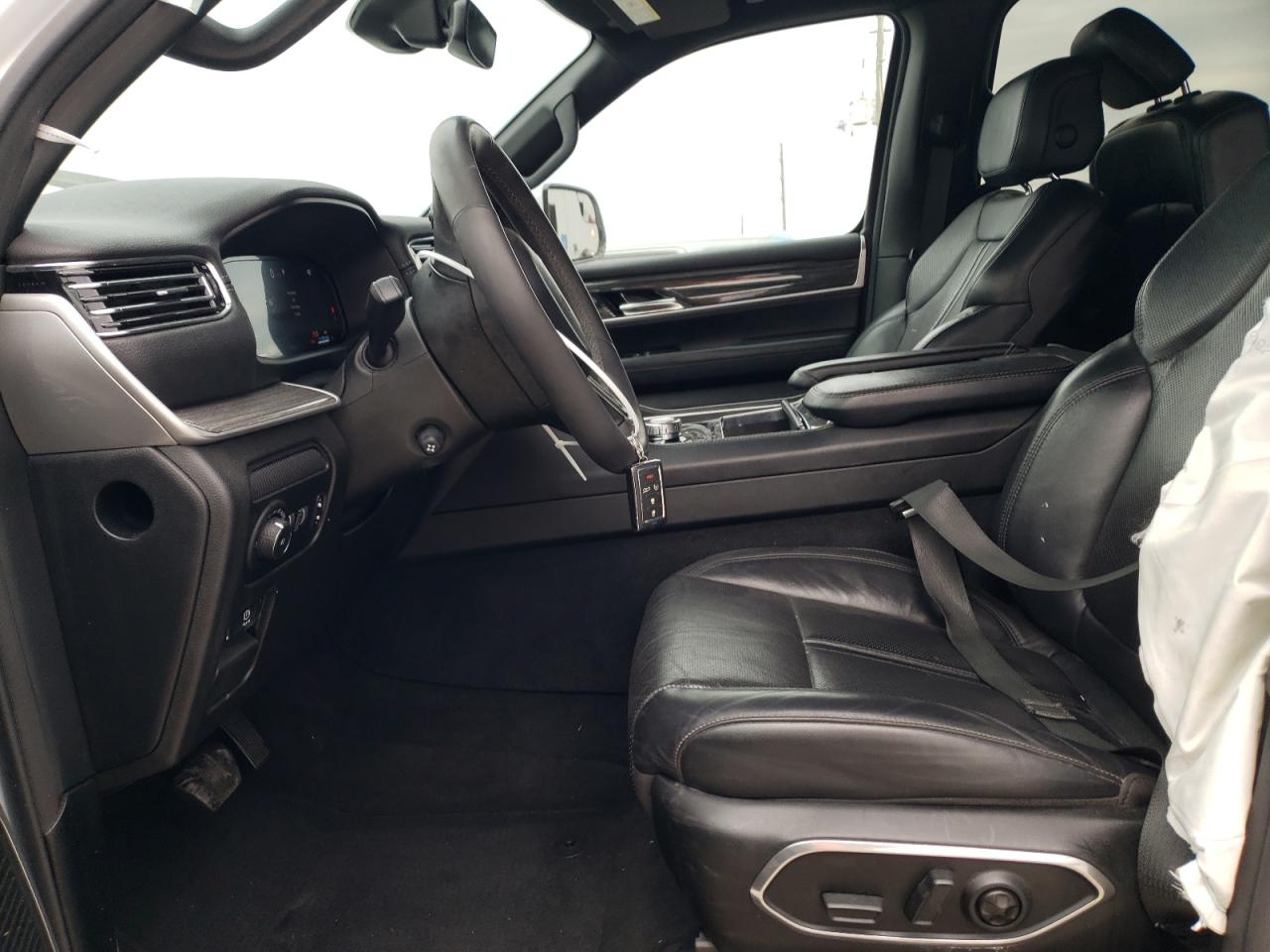 2022 Jeep Grand Wagoneer - Image 7