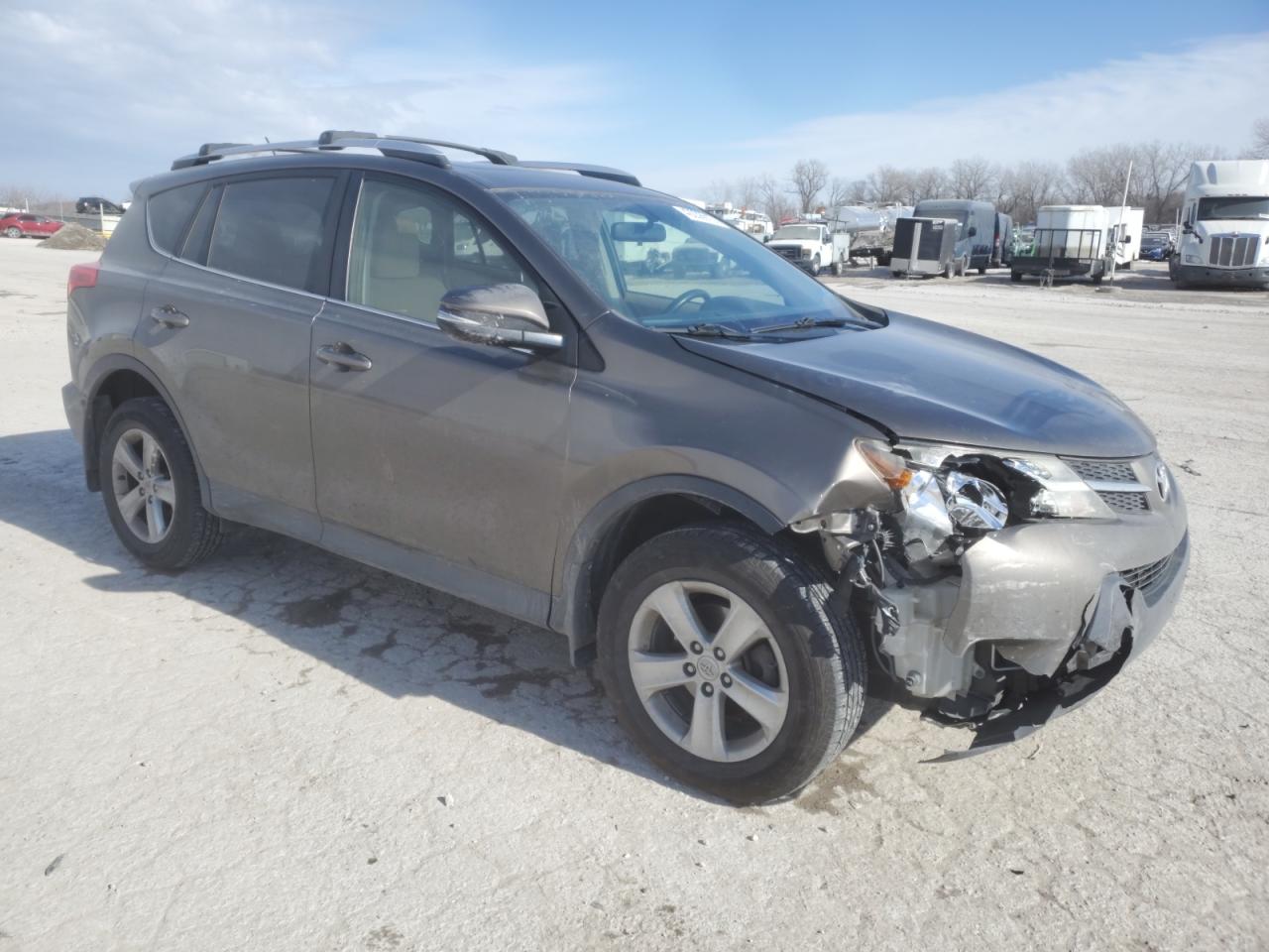 2013 Toyota RAV 4 - Image 4
