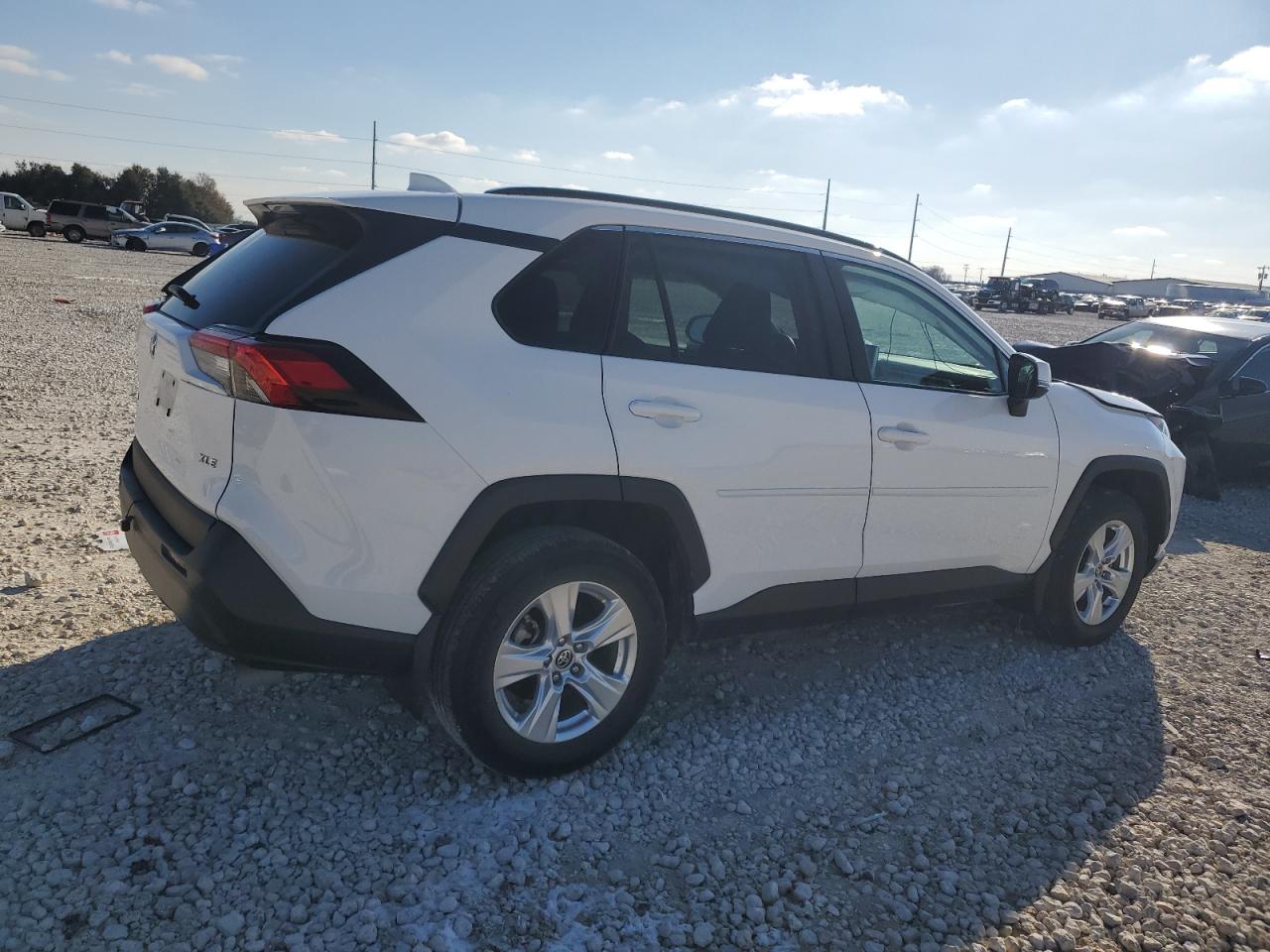2021 Toyota RAV 4 - Image 3