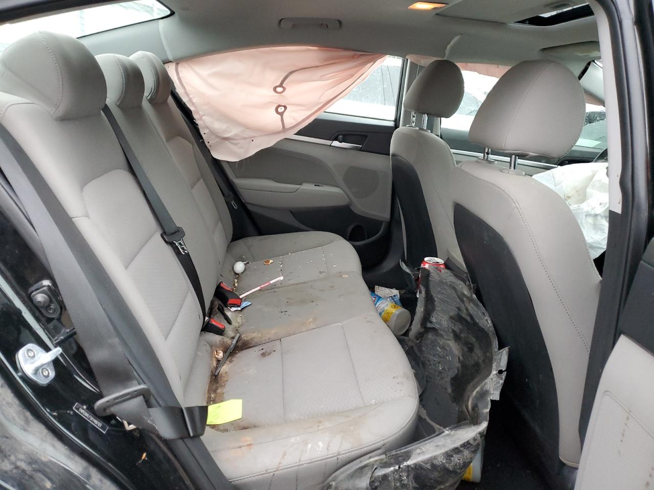 2019 Hyundai Elantra - Image 10