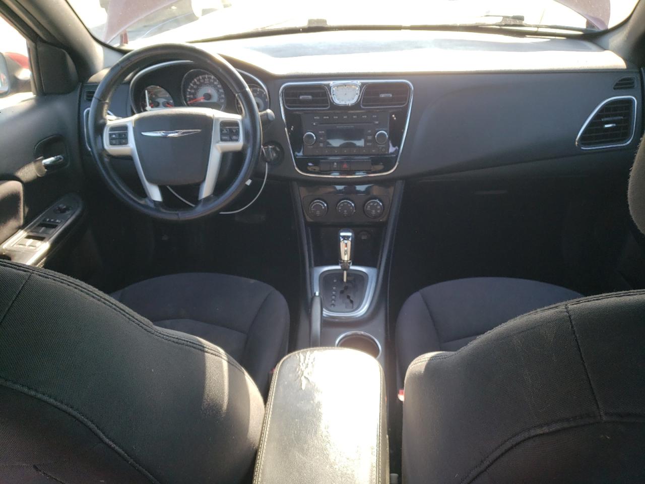 2013 Chrysler 200 - Image 8