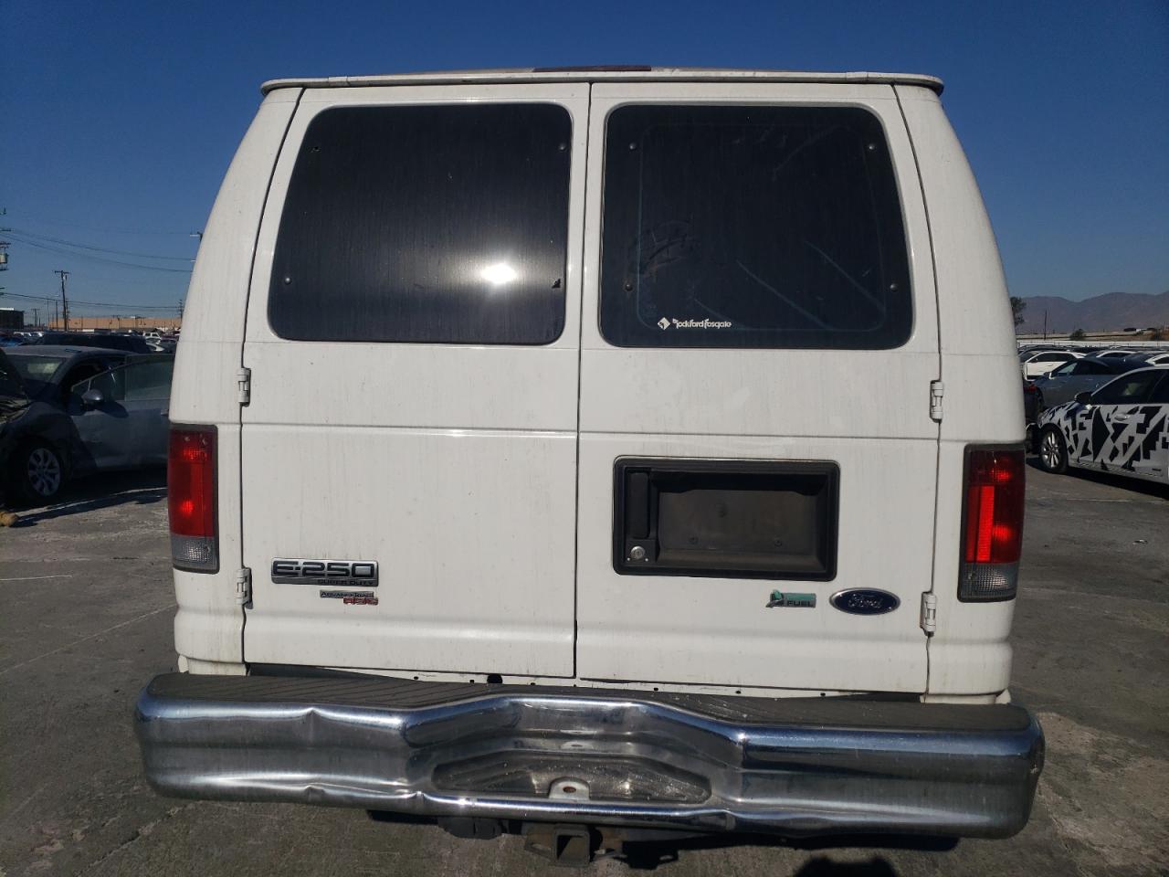 2012 Ford Econoline - Image 6