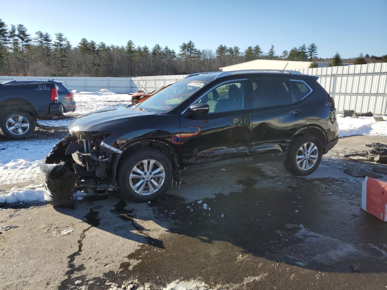 2015 Nissan Rogue - Image 1