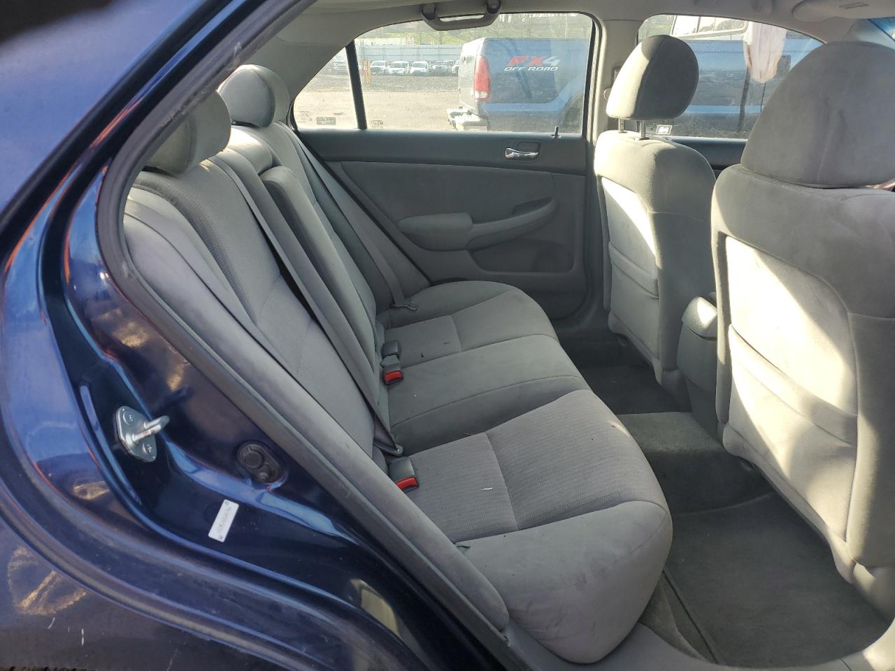 2005 Honda Accord - Image 10